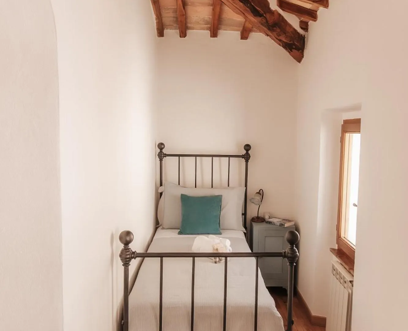 Donna Laura - Holiday Home Сан-Куйрико-д'Орча