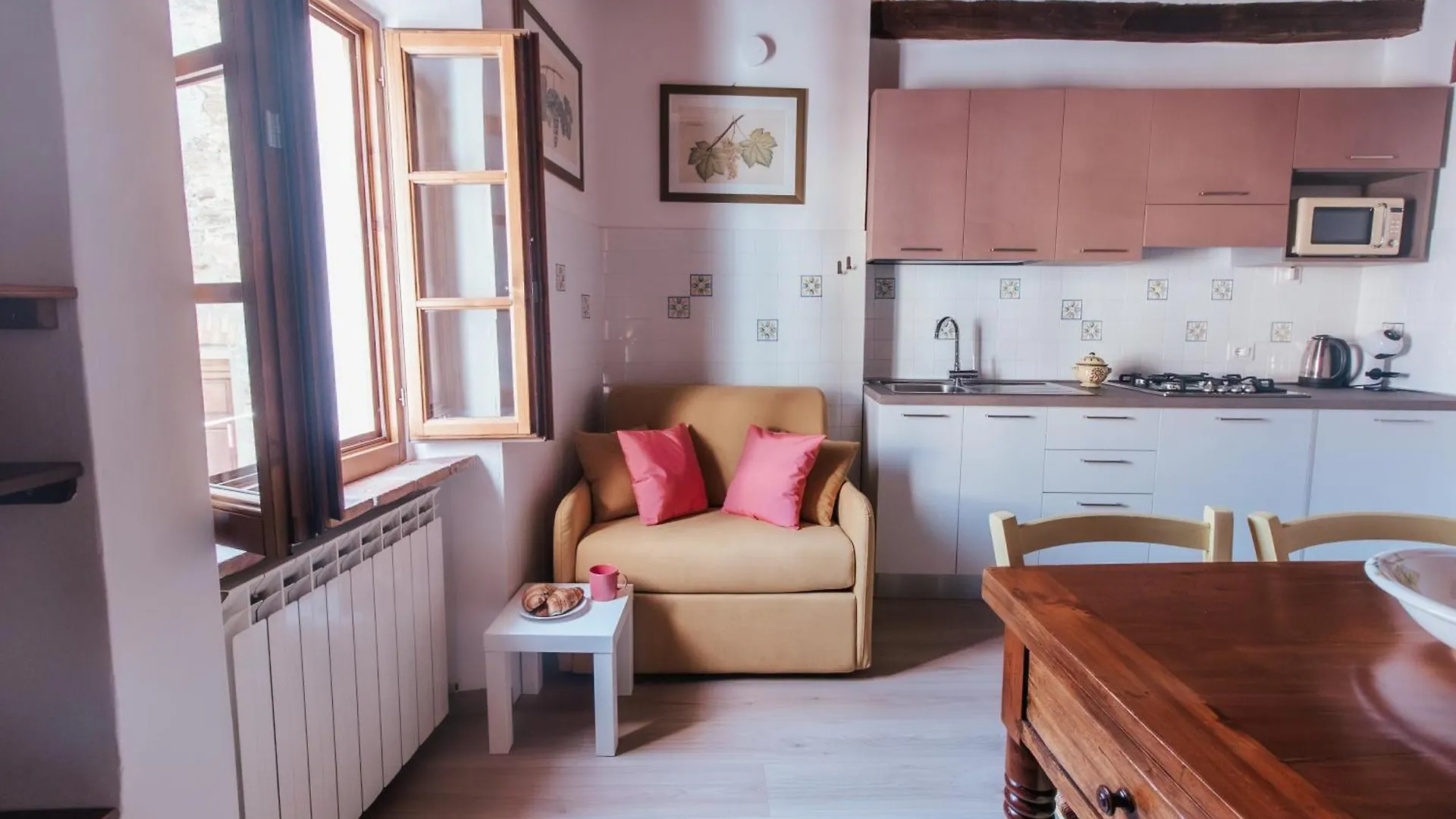 Donna Laura - Holiday Home Сан-Куйрико-д'Орча